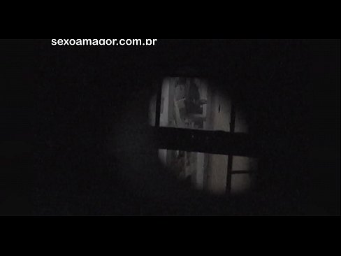 ❤️ Бландзінка таемна здымаецца на відэа з суседскага вуаерыста, схаванага за пустымі цэгламі ❤ Анал відэа у нас be.shufflesex.ru ❤